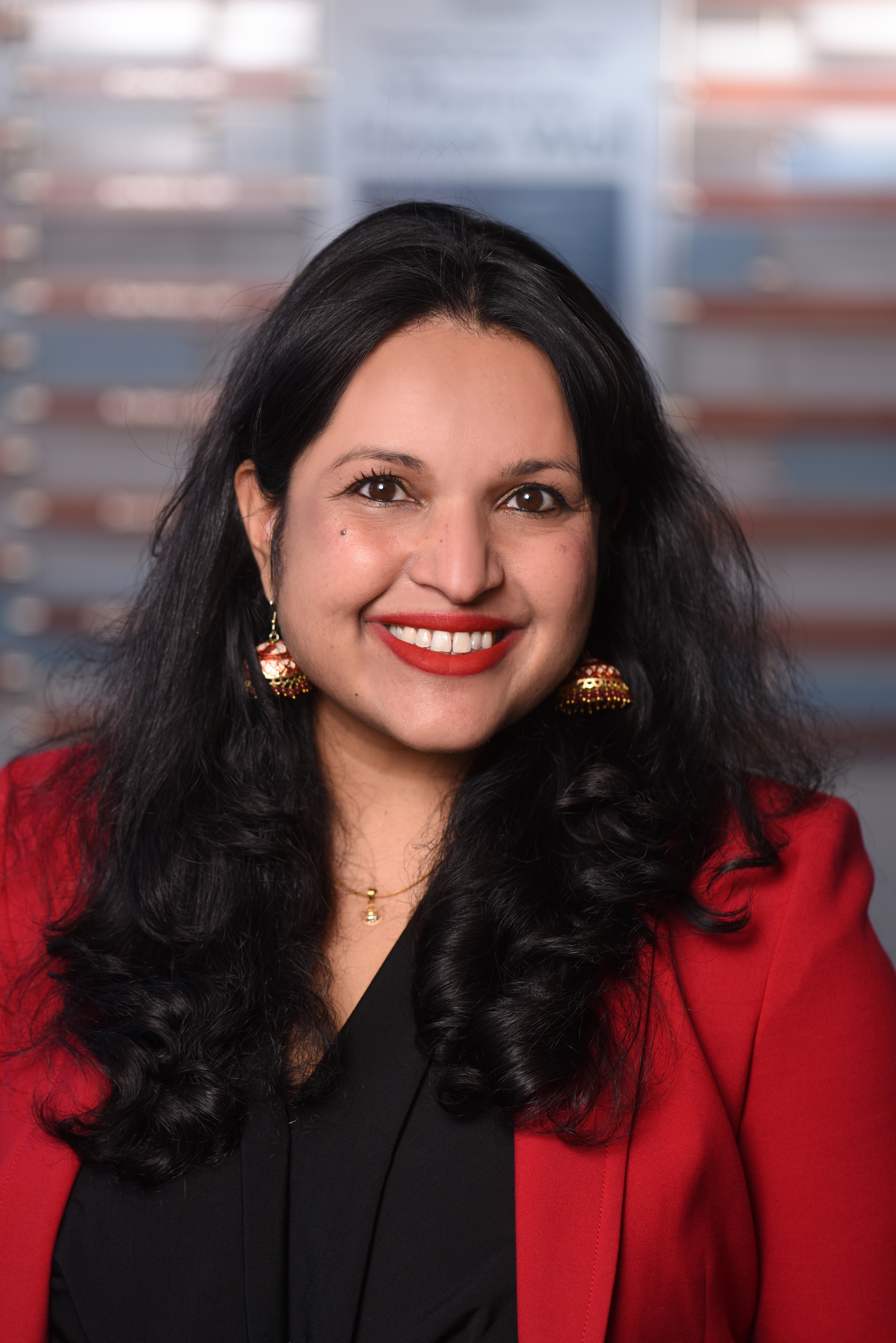 Dr. Luxme Hariharan Ophthalmology head shot