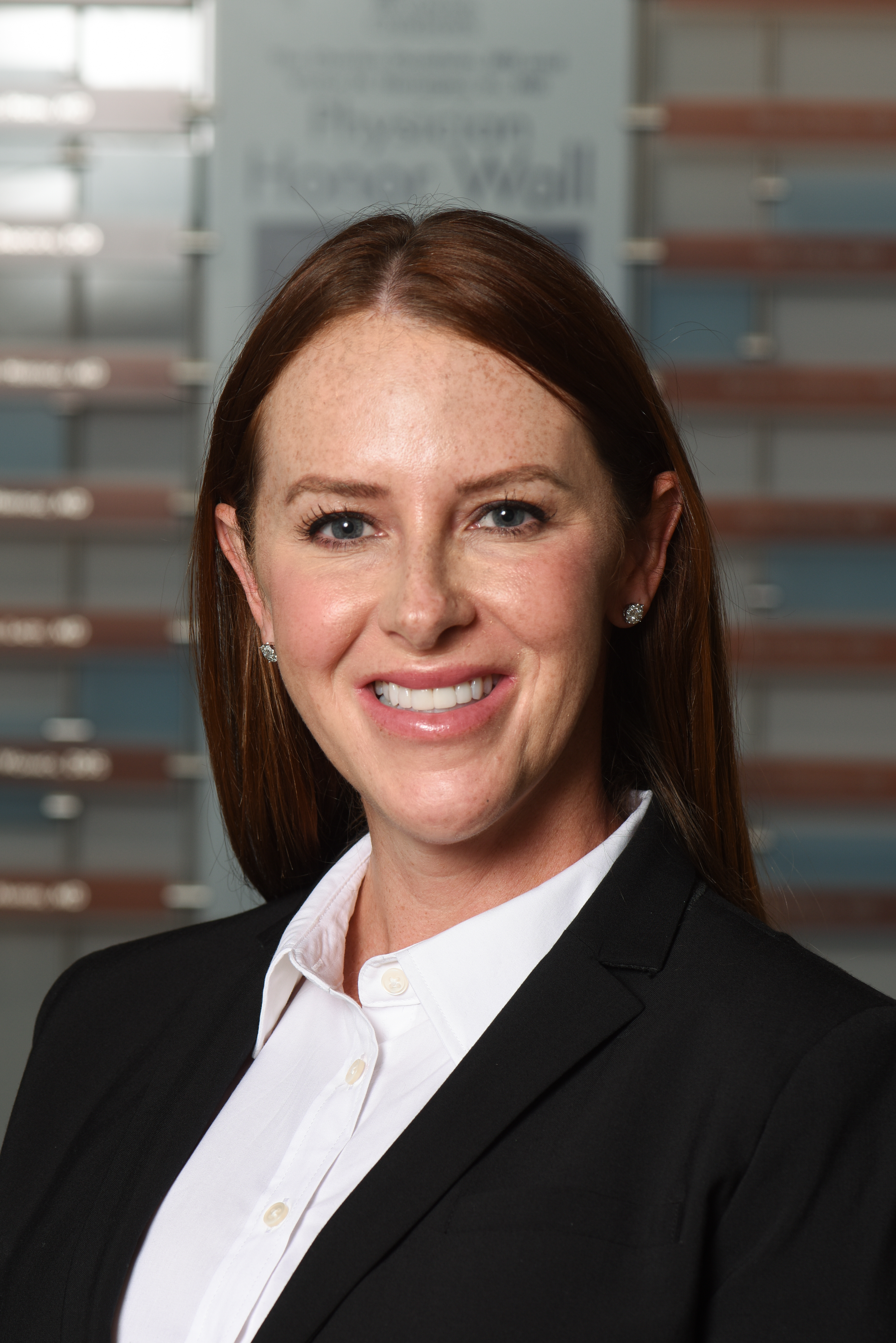 Sasha Roneker_CRNA_Anesthesiology head shot photo