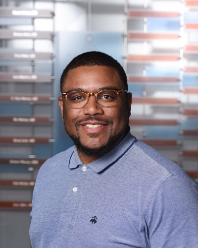 headshot photo of andrew mitchell 